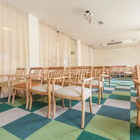 Apartamentos Ferrer Janeiro 4* Port de Alcudia (Mallorca)