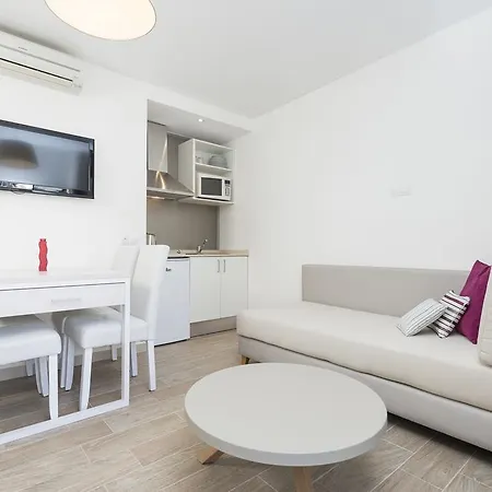 Aparthotel Apartamentos Ferrer Janeiro Port de Alcudia (Mallorca)