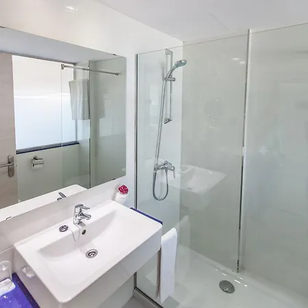 Aparthotel Apartamentos Ferrer Janeiro 4*