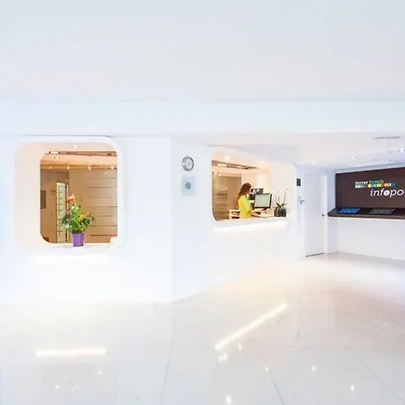 Apartamentos Ferrer Janeiro Aparthotel