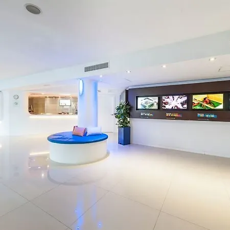 Aparthotel Apartamentos Ferrer Janeiro Port de Alcudia (Mallorca)